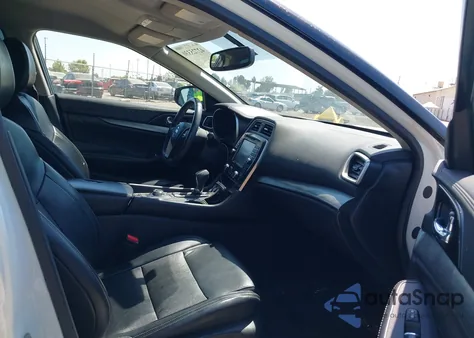 2018 Nissan Maxima 3.5 Sv z USA, uszkodzony, nr VIN 1N4AA6AP1JC367480